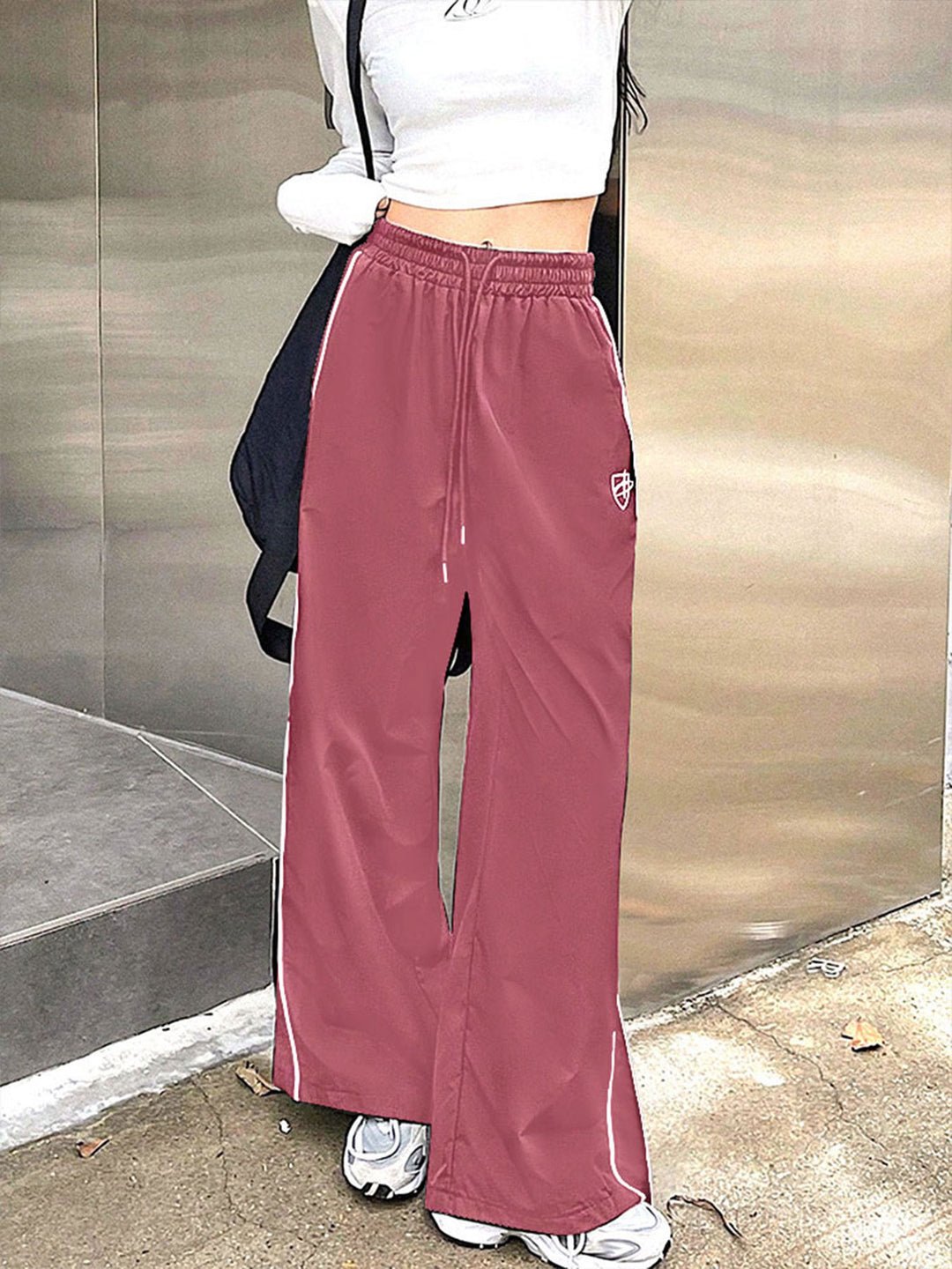 Pink Side Contrast Piping Sweatpants
