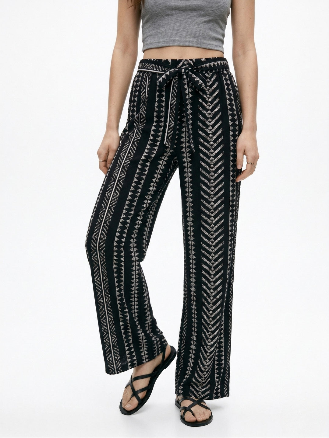 Black Waist Tie-Up Printed Pant