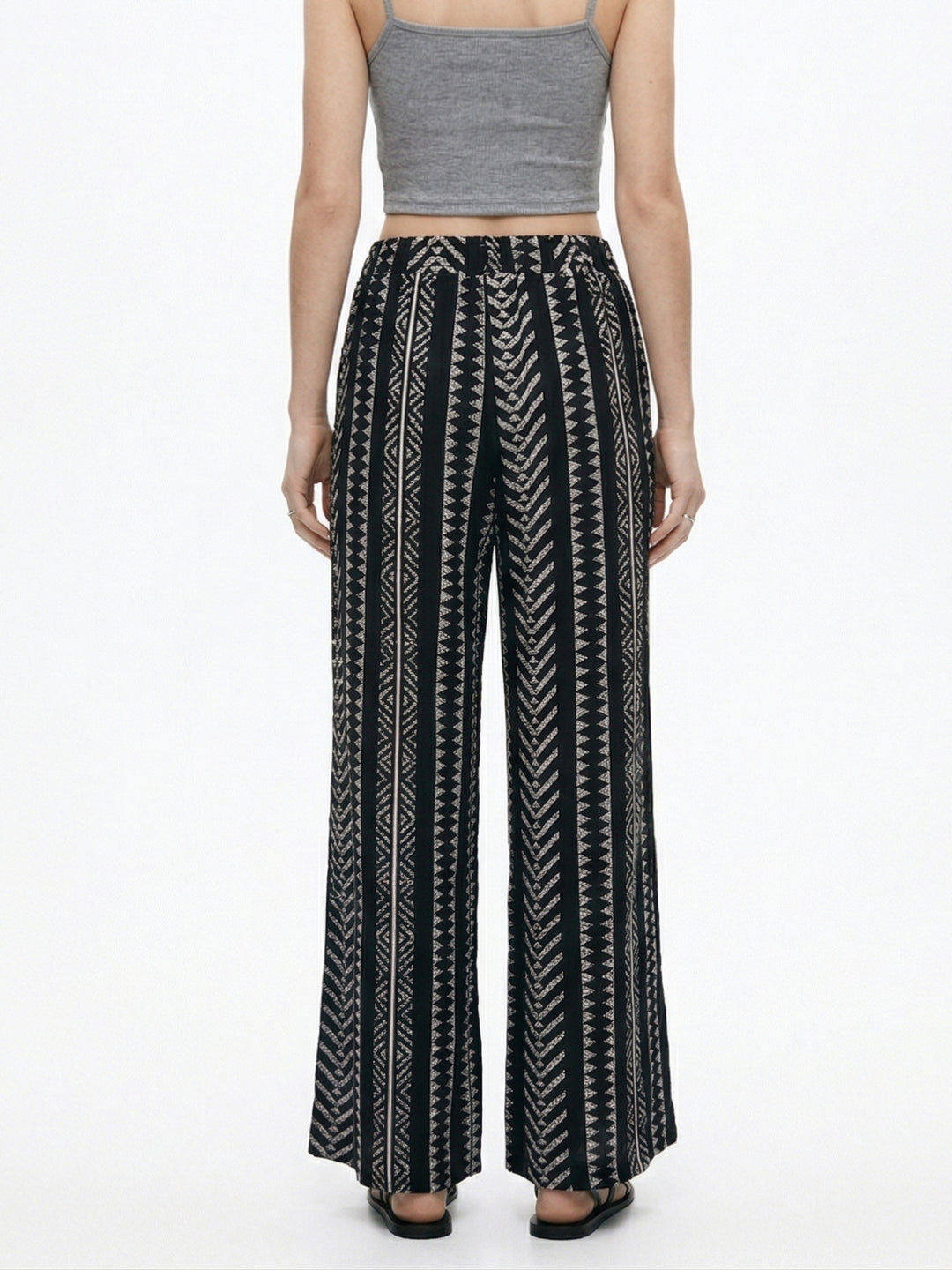 Black Waist Tie-Up Printed Pant