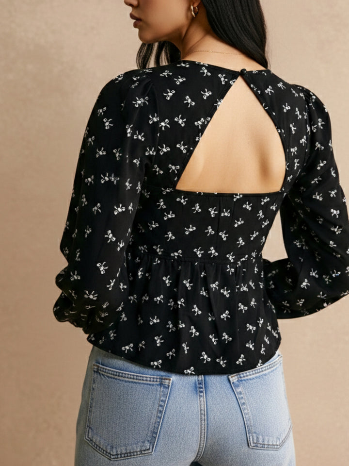 Black Sweetheart Neckline Full Sleeves Top