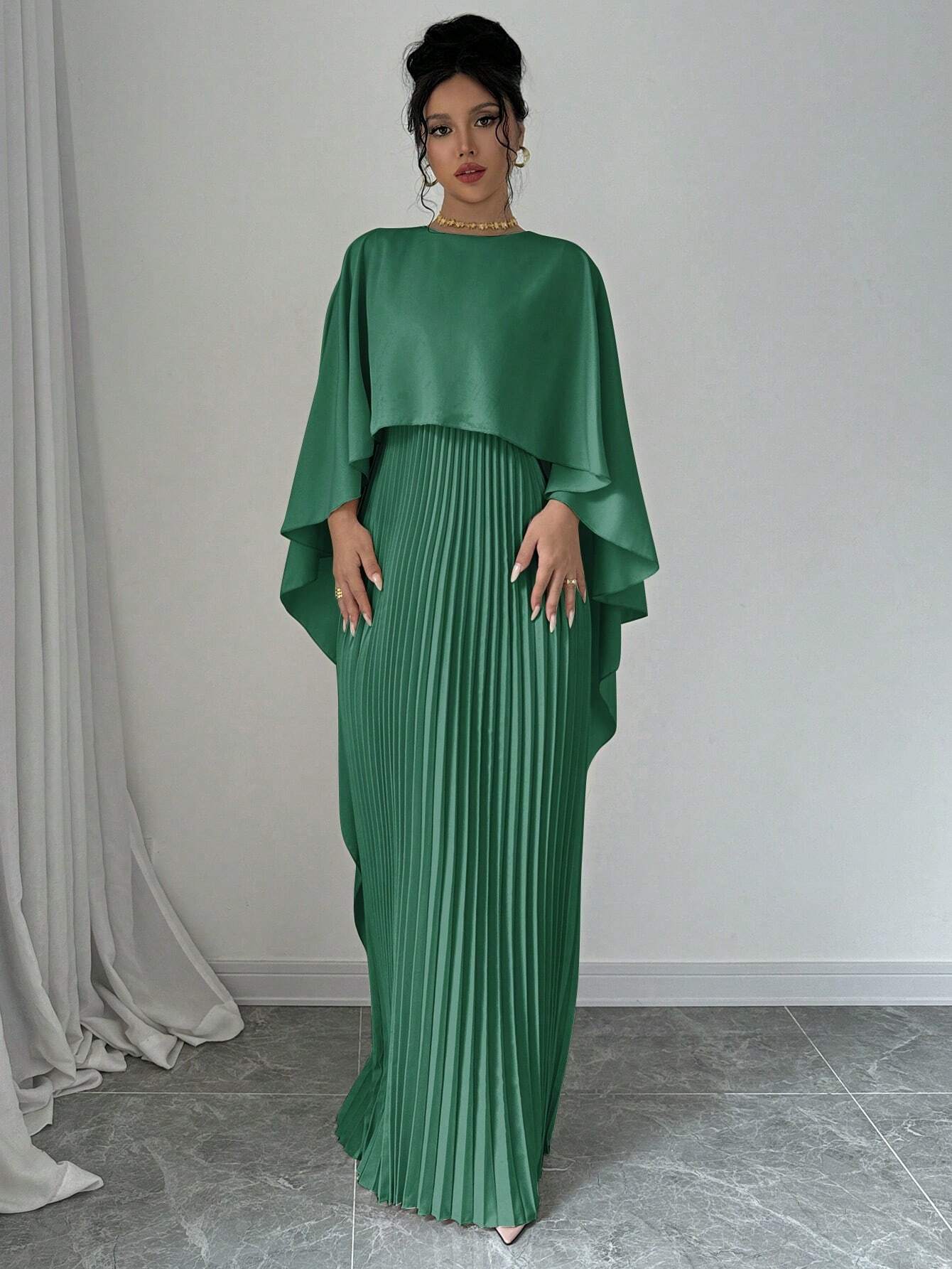 Green Crew Neck Coverup Pleated Dress