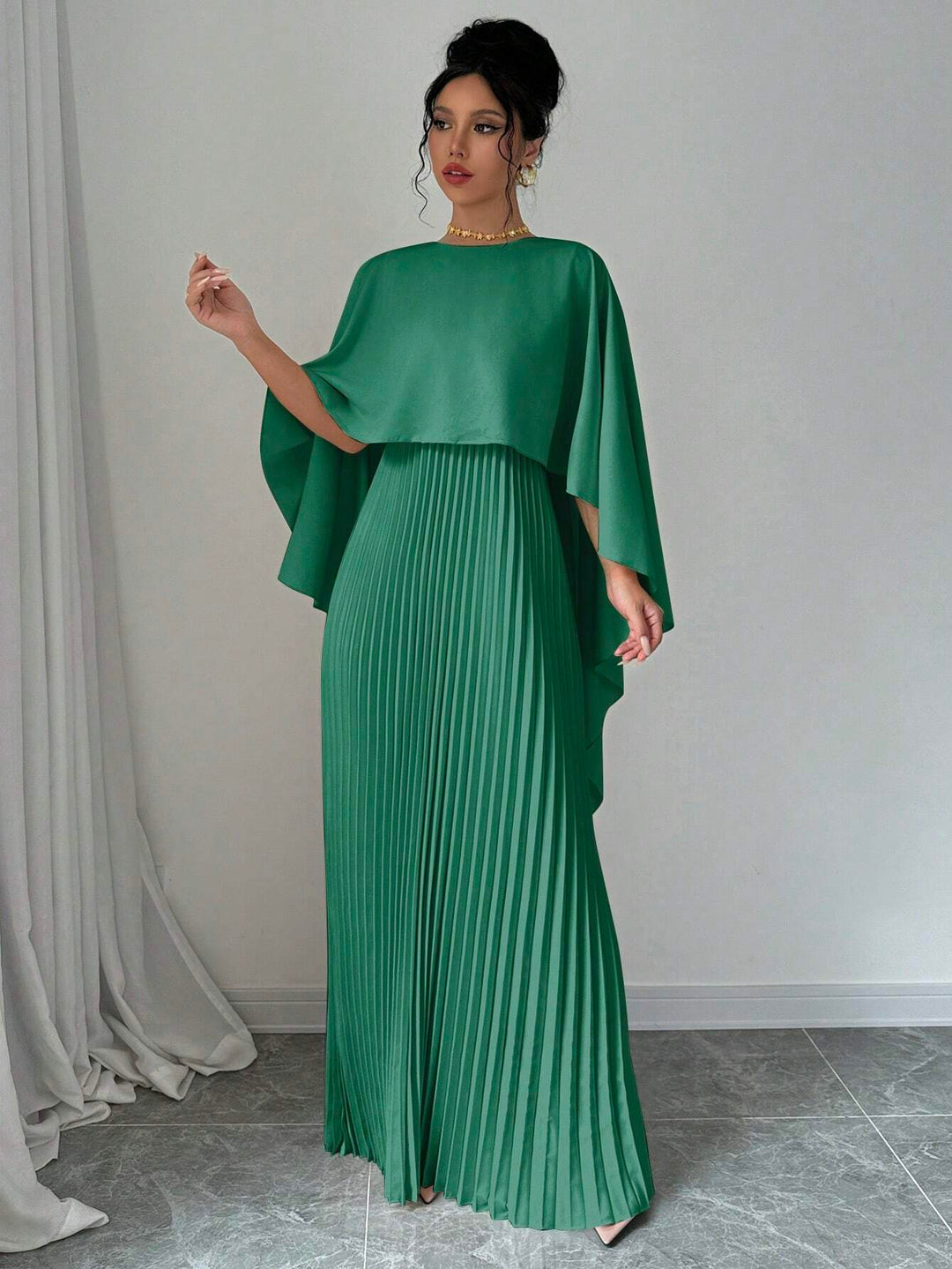 Green Crew Neck Coverup Pleated Dress