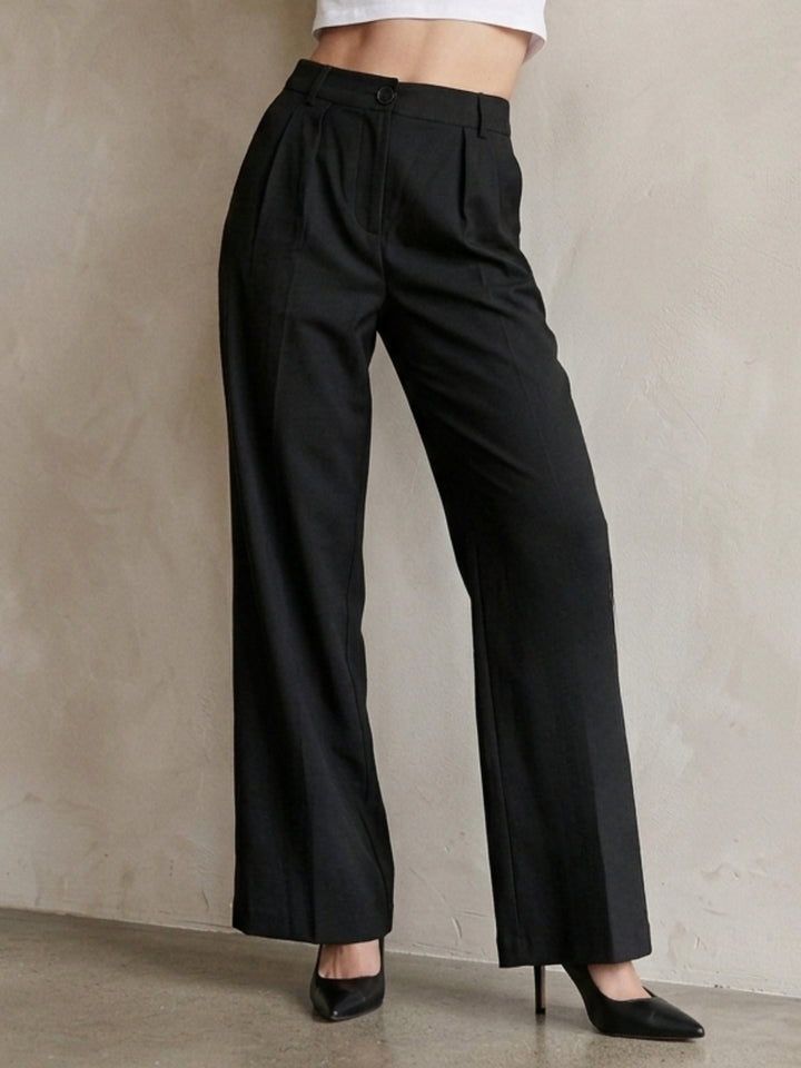 Black Pleated Solid Trouser With Belt