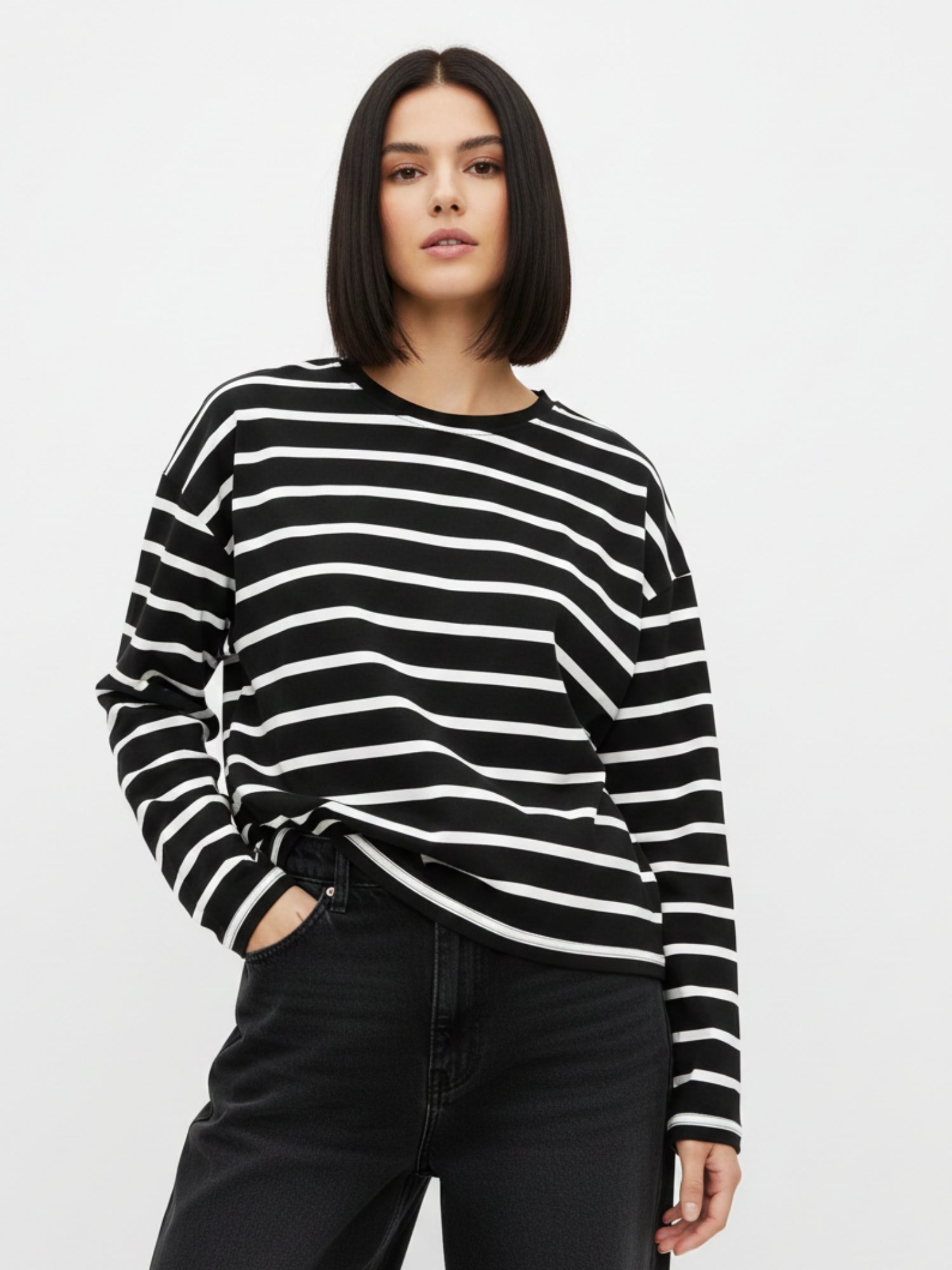 Black Full Sleeve Striped Relaxed Sweatshirt
