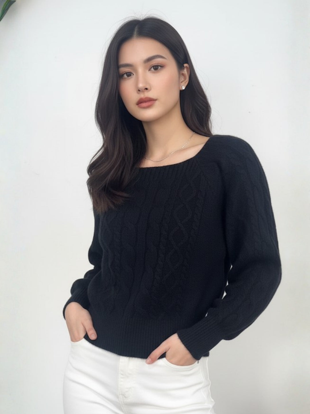 Black Full Sleeve Round Neck Sweater