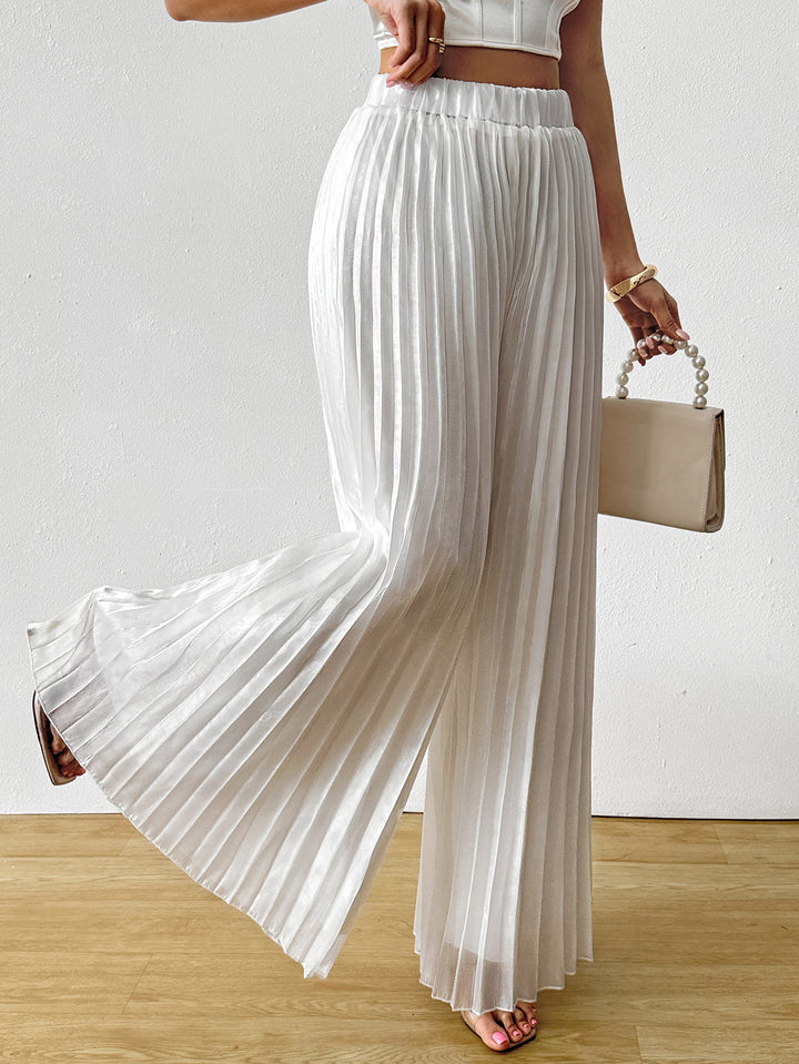 White Solid Wide Leg Pleated Trouser