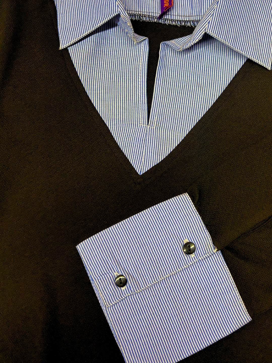 Black Full Sleeve Contrast Collar Fitted Top