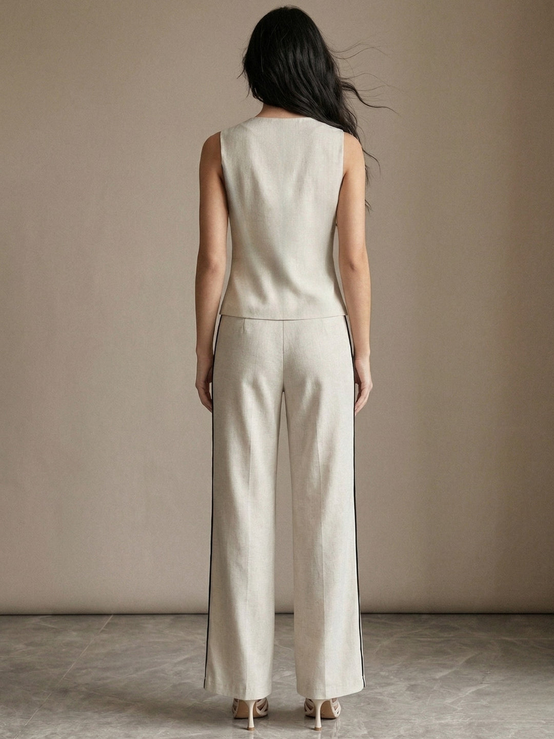 Off White Sleeveless Vest And Pant Set