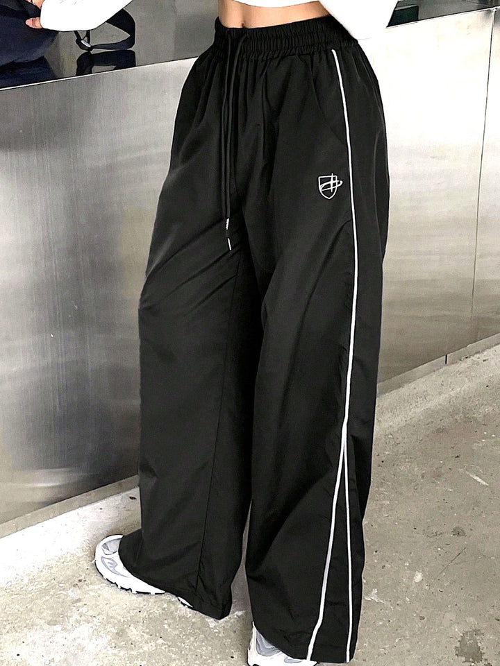 Black Side Contrast Piping Sweatpants