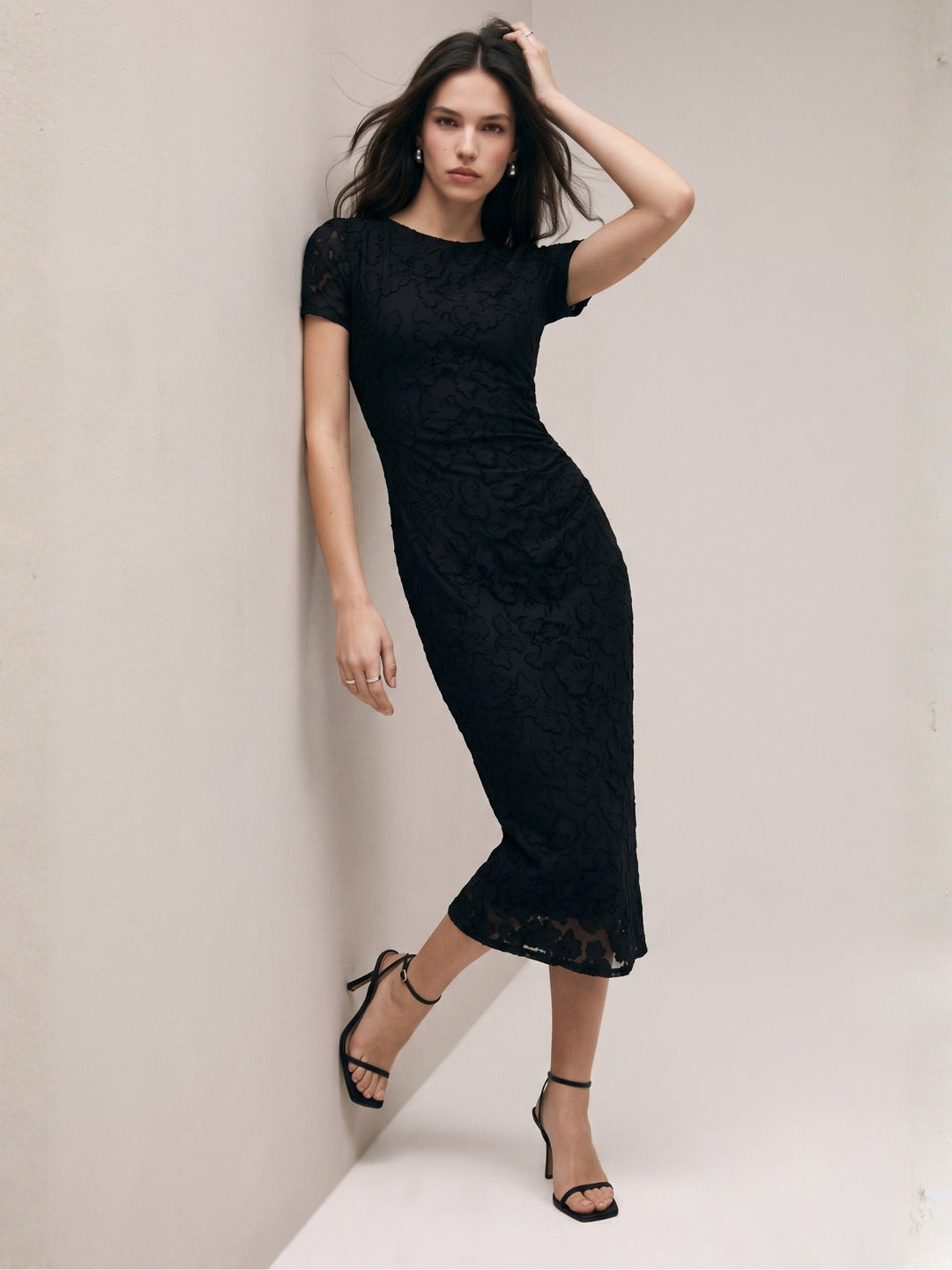 Black Textured Floral Designed Fitted Dress