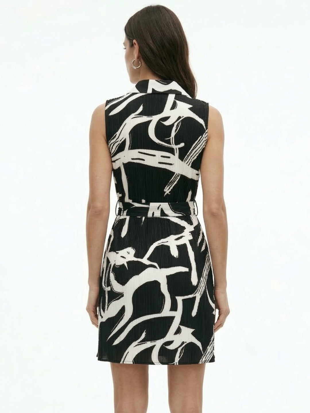 Black Sleeveless Collared Printed Dress