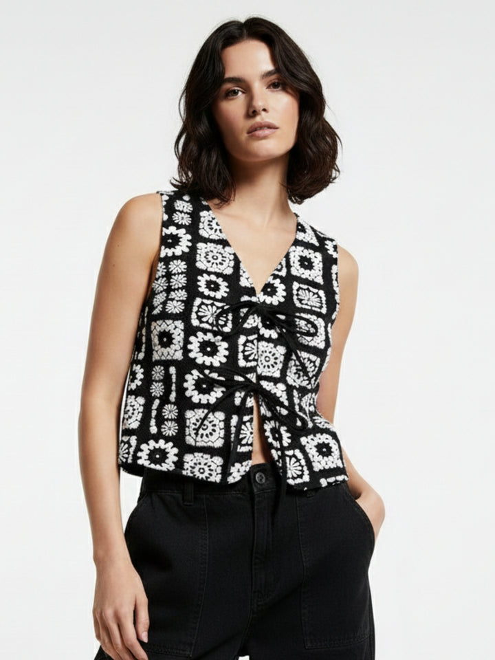 Black Sleeveless Front Tie-Up Printed Top
