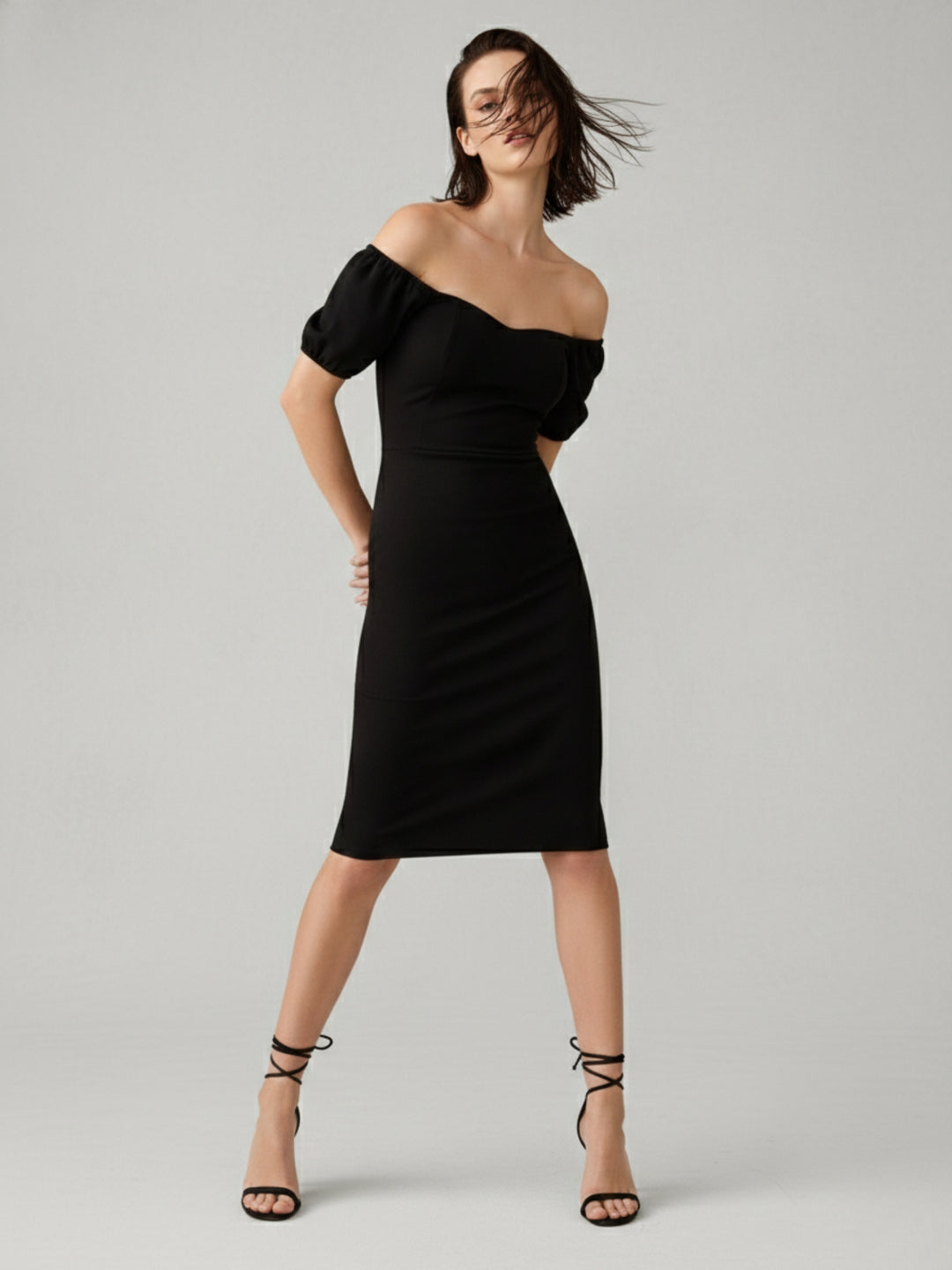 Black Sweetheart Neckline Fitted Dress