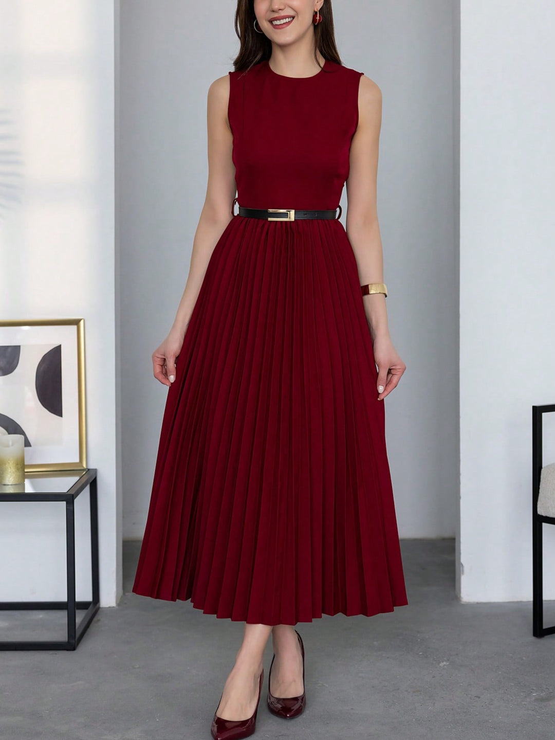 Wine Sleeveless Crew Neck Pleated Dress