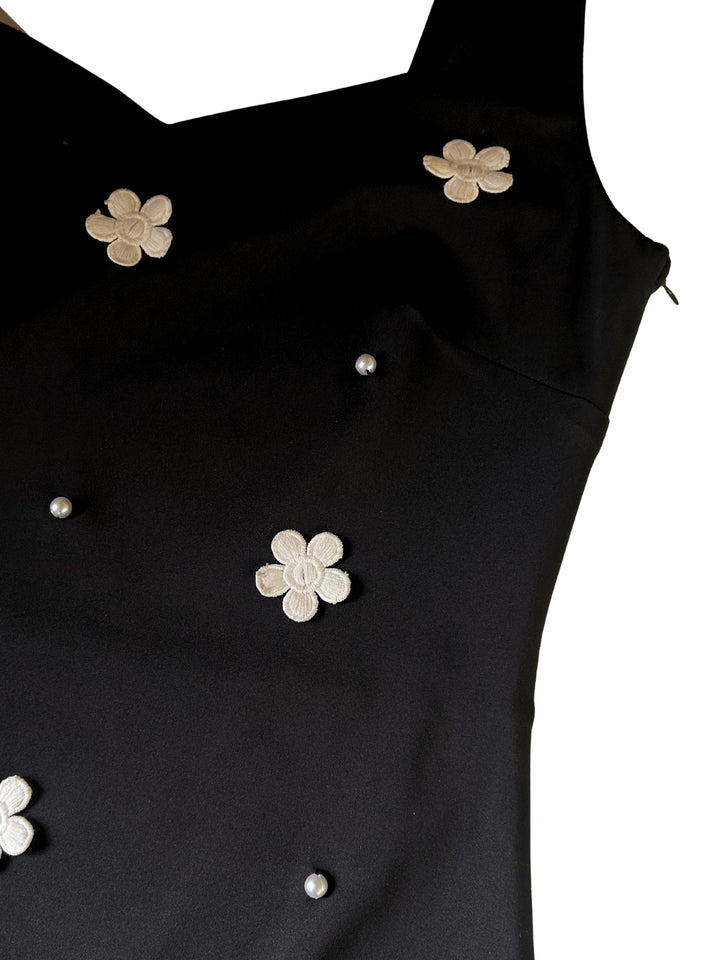 Black Sweetheart Neckline All Over Floral Detail Dress