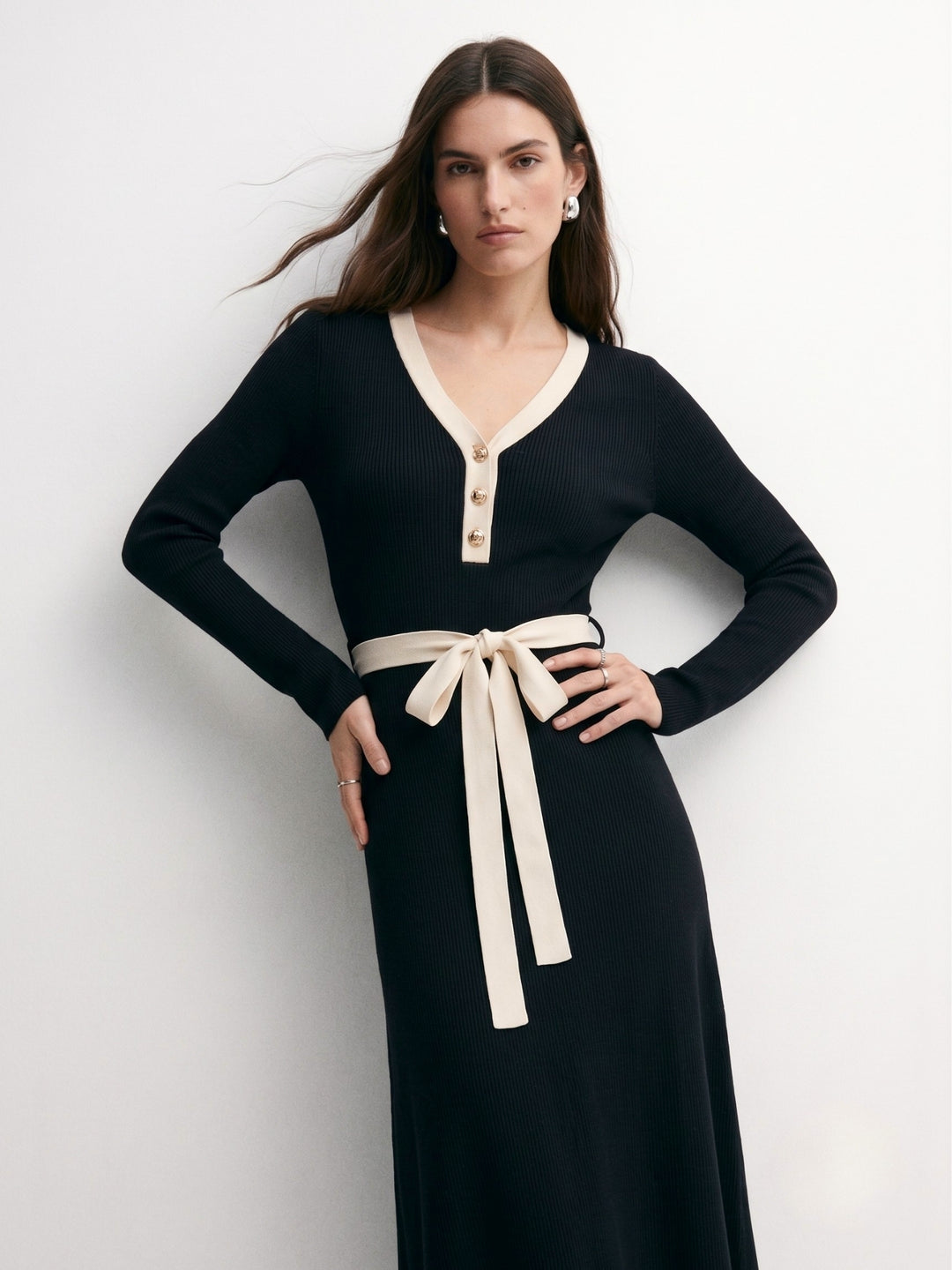 Black Plunge Neck Flared Dress With Contrast Binding And Belt Detail