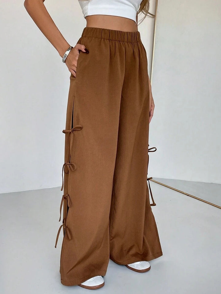 Brown Side Bow Detailed Sweatpants