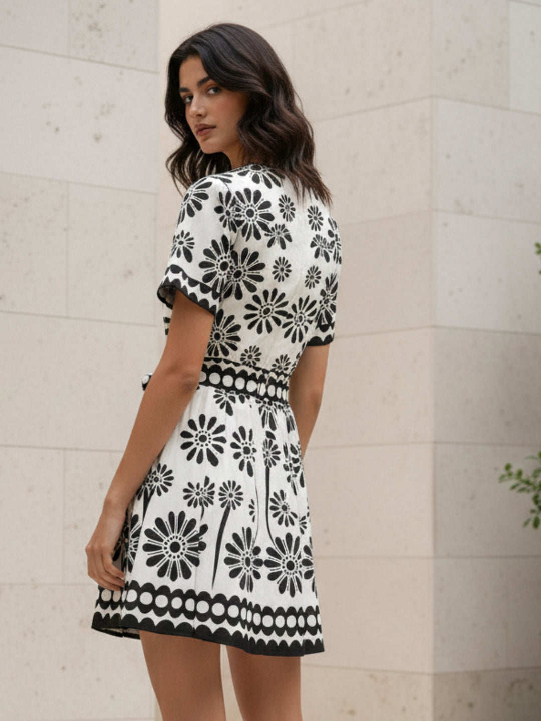 Black Short Sleeve Printed V Neck Dress