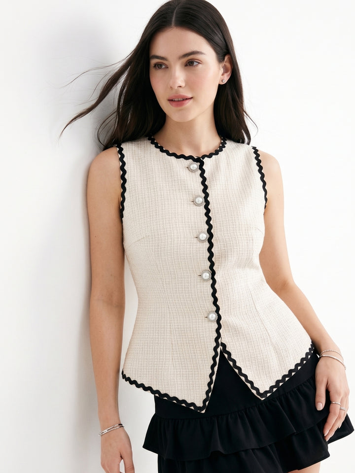 Off White Sleeveless Contrast Edge Detail Top