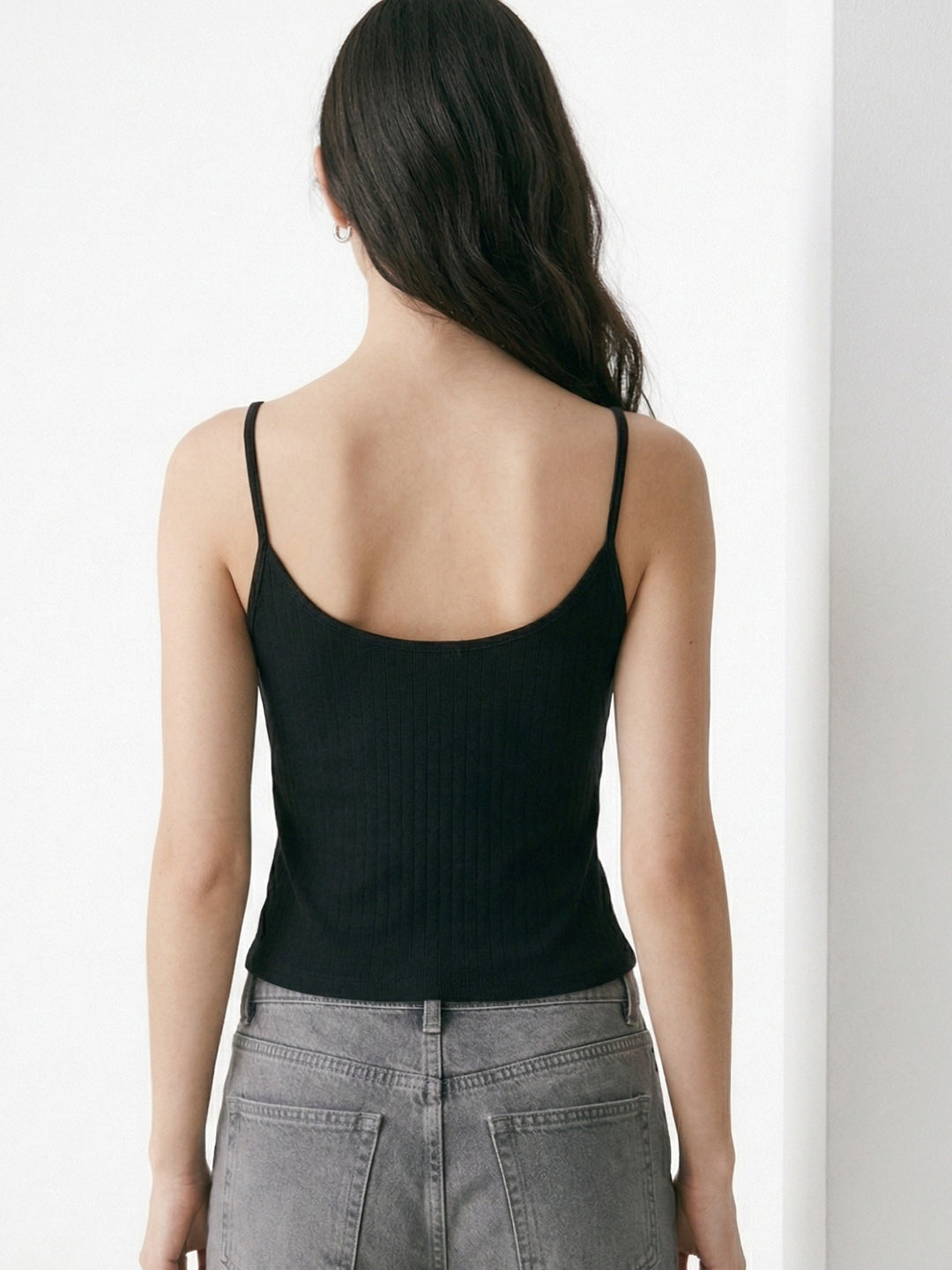 Black Spaghetti Strap Fitted Solid Camisoles
