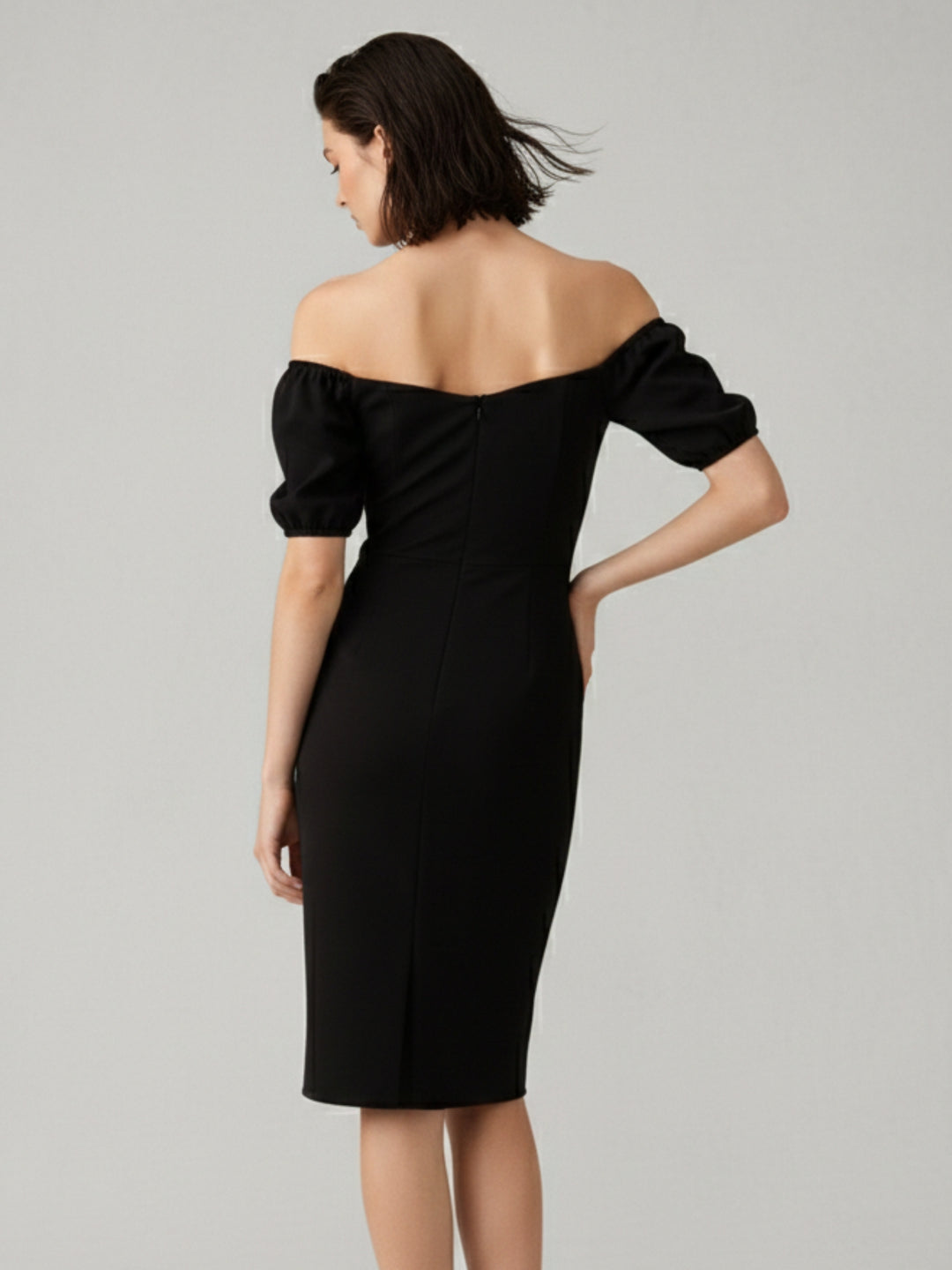 Black Sweetheart Neckline Fitted Dress