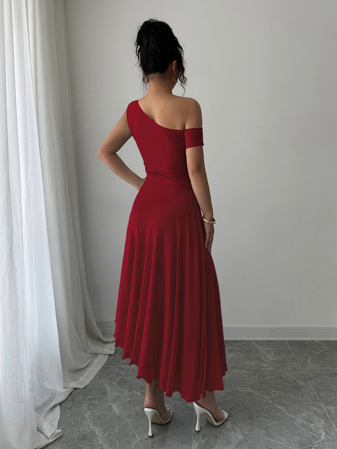 Red One Shoulder Sleeveless Pleated Dress
