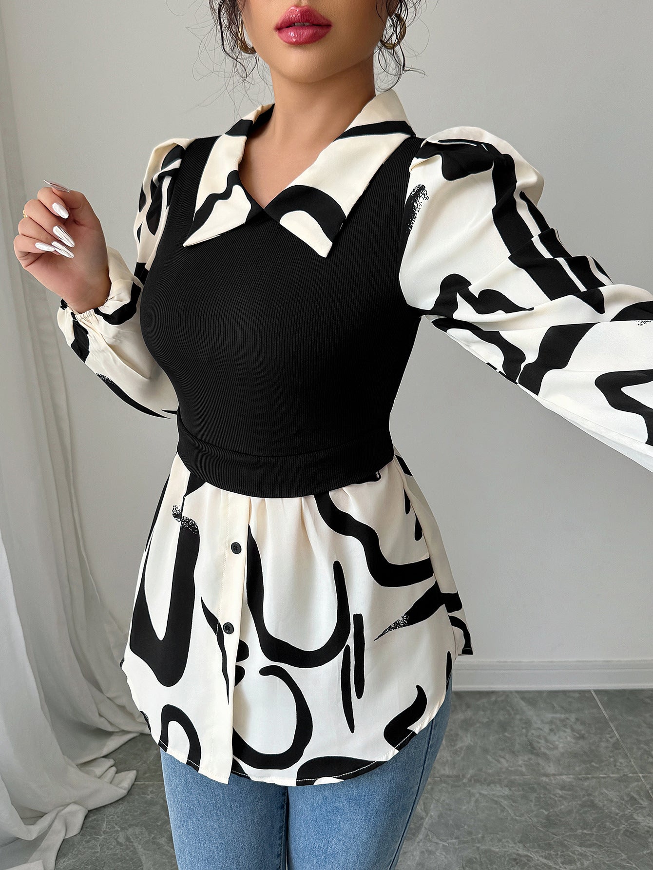 Black Printed Contrast Full Sleeved Top
