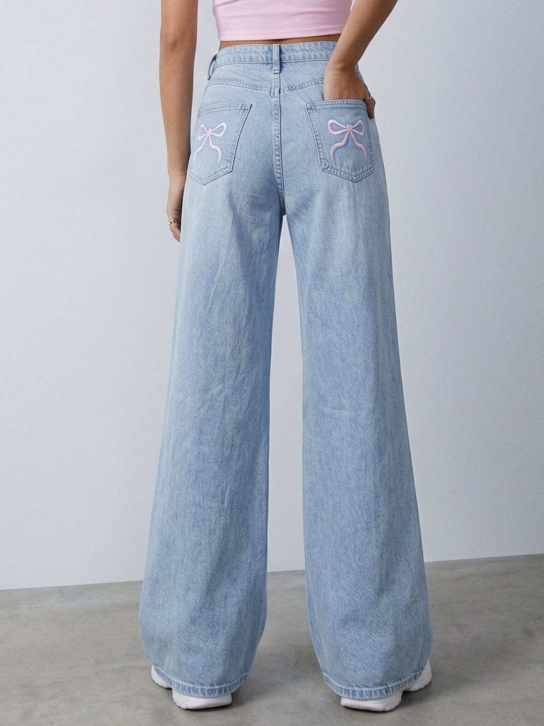 Light Blue Wide Leg Jeans With Bow Embroidery At Back Pocket