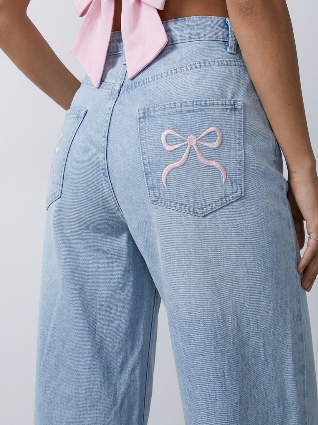 Light Blue Wide Leg Jeans With Bow Embroidery At Back Pocket