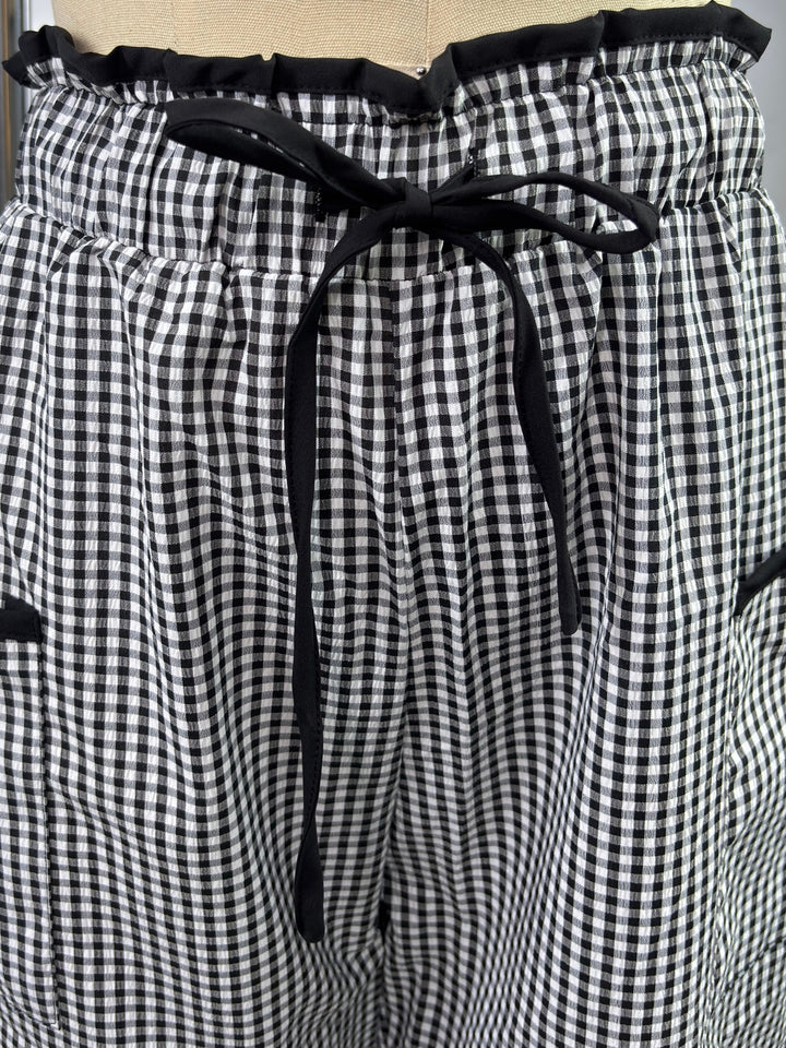 Black Contrast Waist Checkered Pant