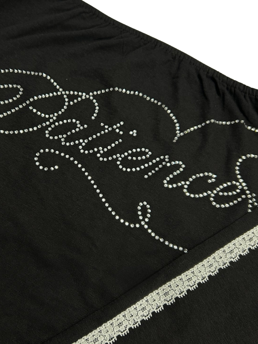Black Off-Shoulder Graphic Print T-Shirt With Lace Detail On Sleeves