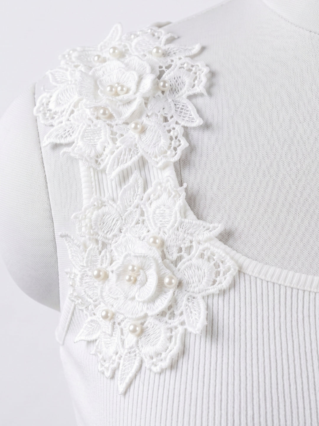 White Floral Embellished Sleeve Fitted Top