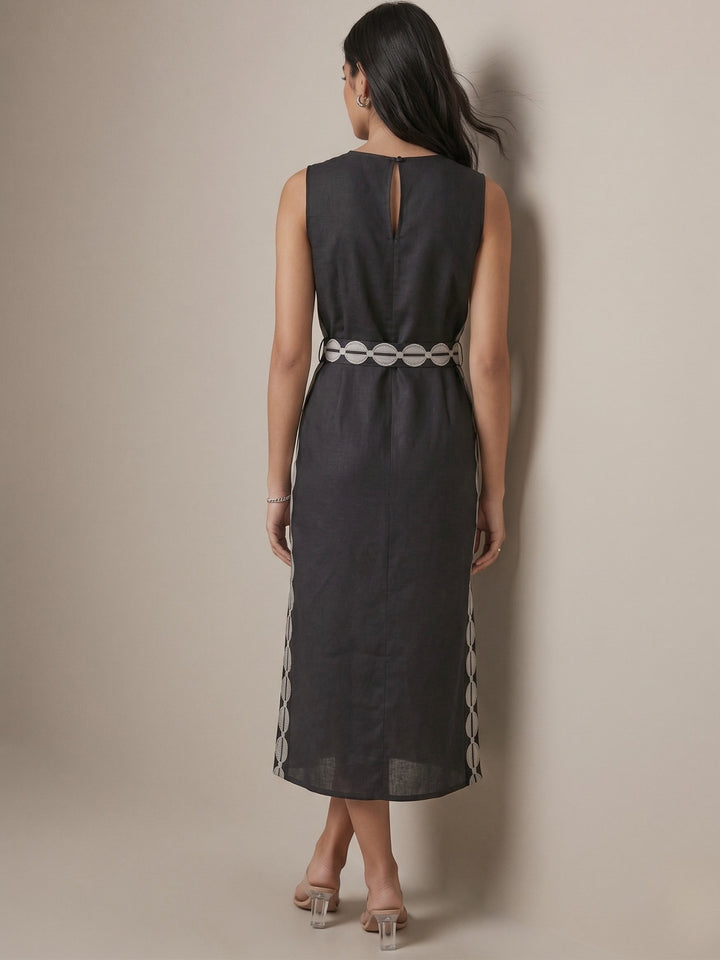 Grey Shift Dress With Contrast Print Border & Belt
