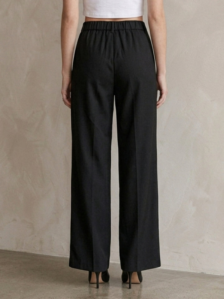 Black Pleated Solid Trouser With Belt