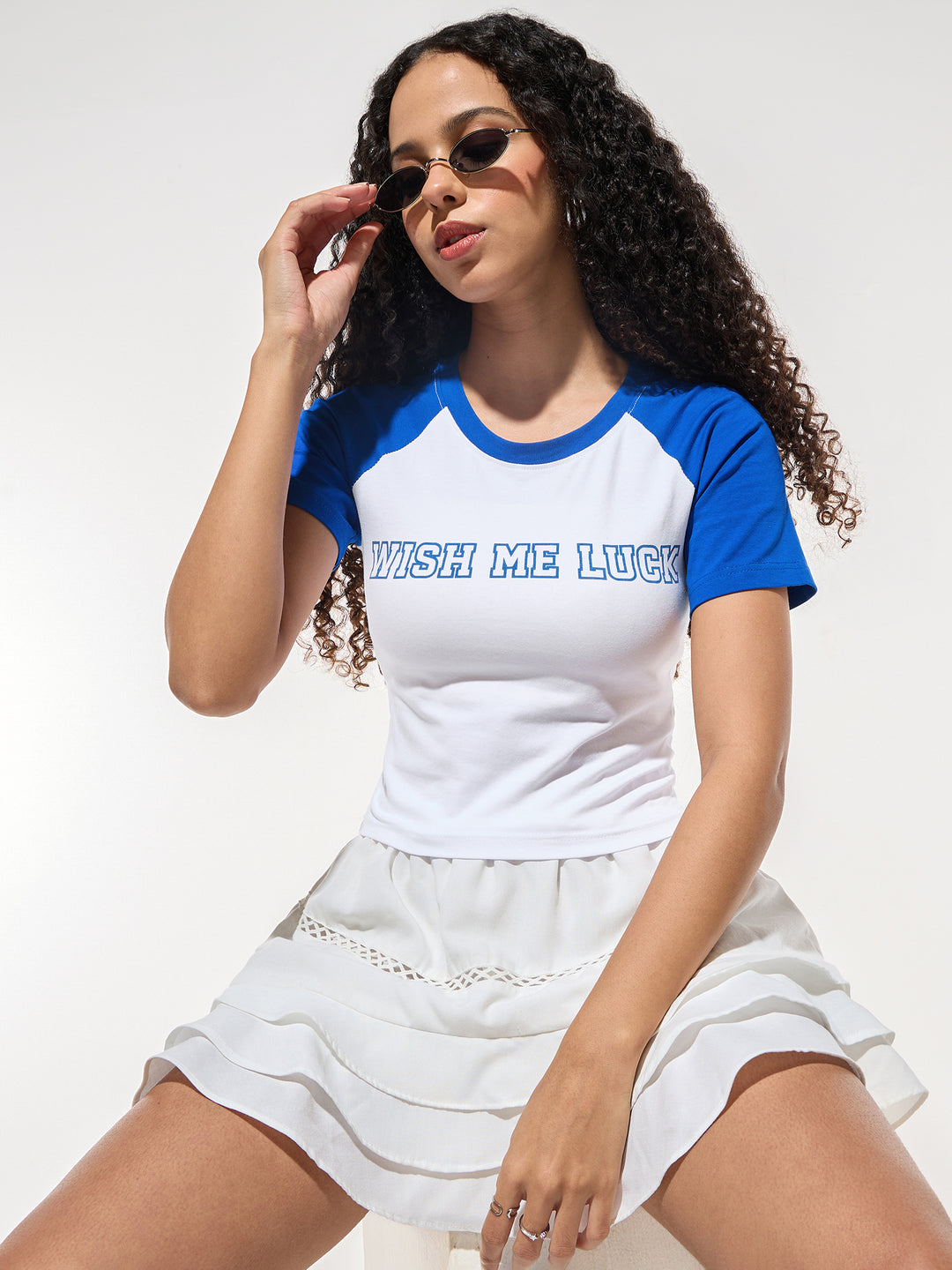 White Crew Neck Graphic Tshirt