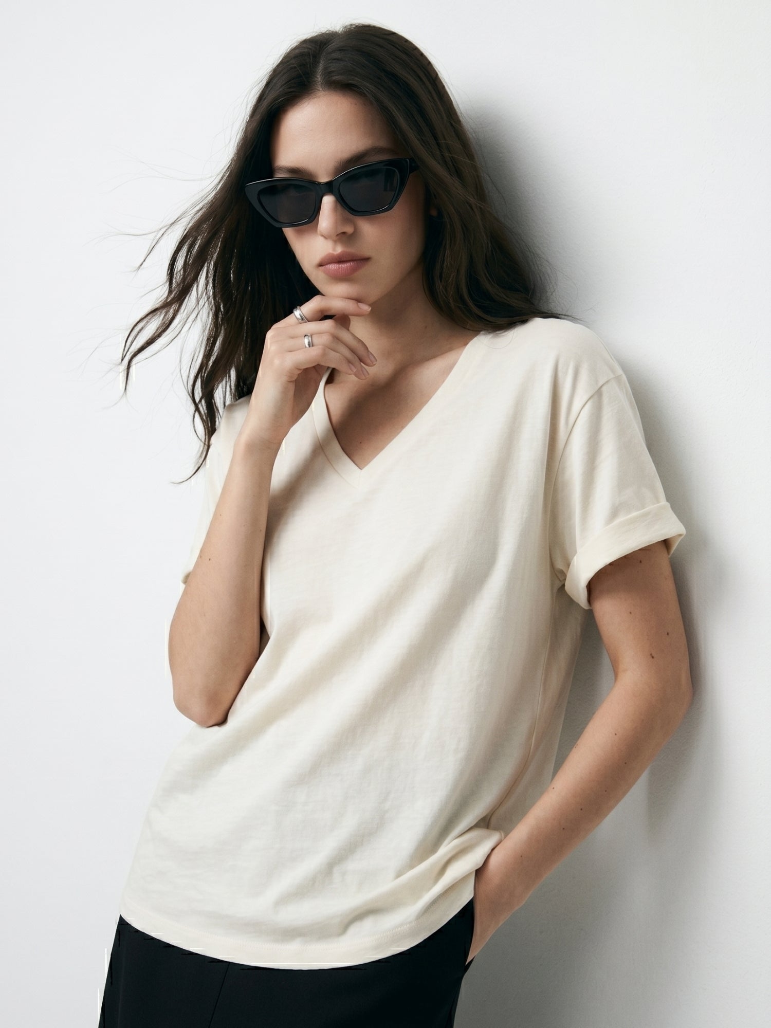 Off White V Neck Oversize Tshirt