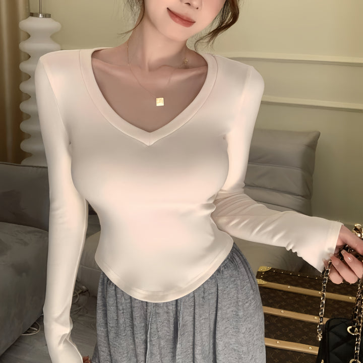 White V Neck Fitted Apple Hem Top