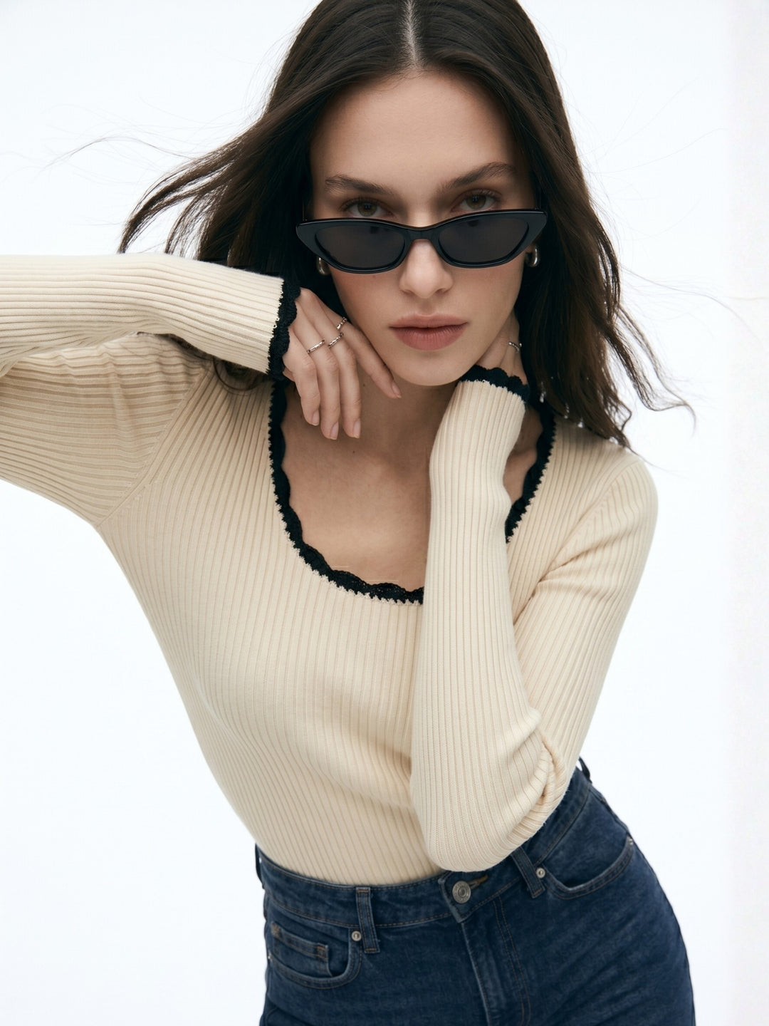 Cream Contrast Scallop Rib Top