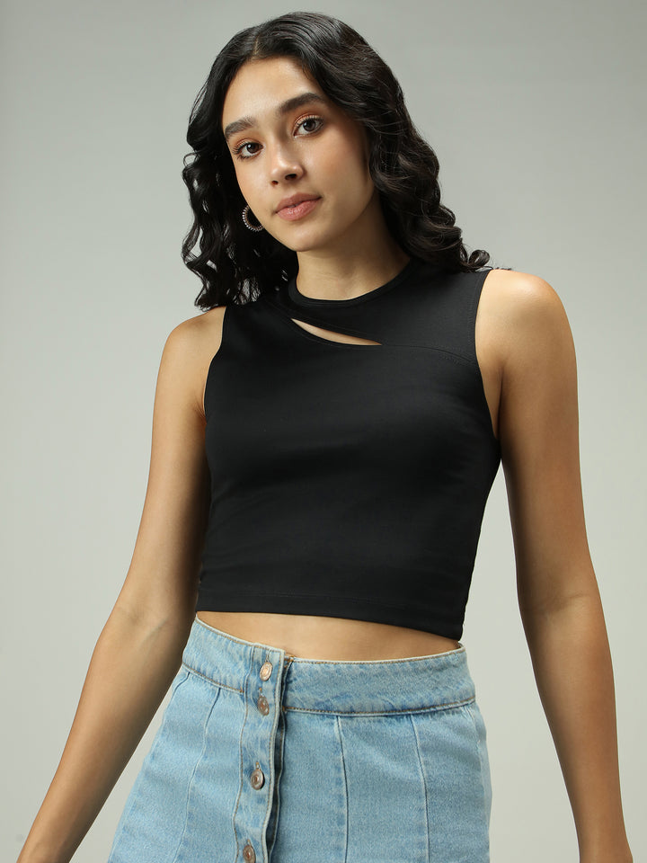 Black Solid Top With A Slit