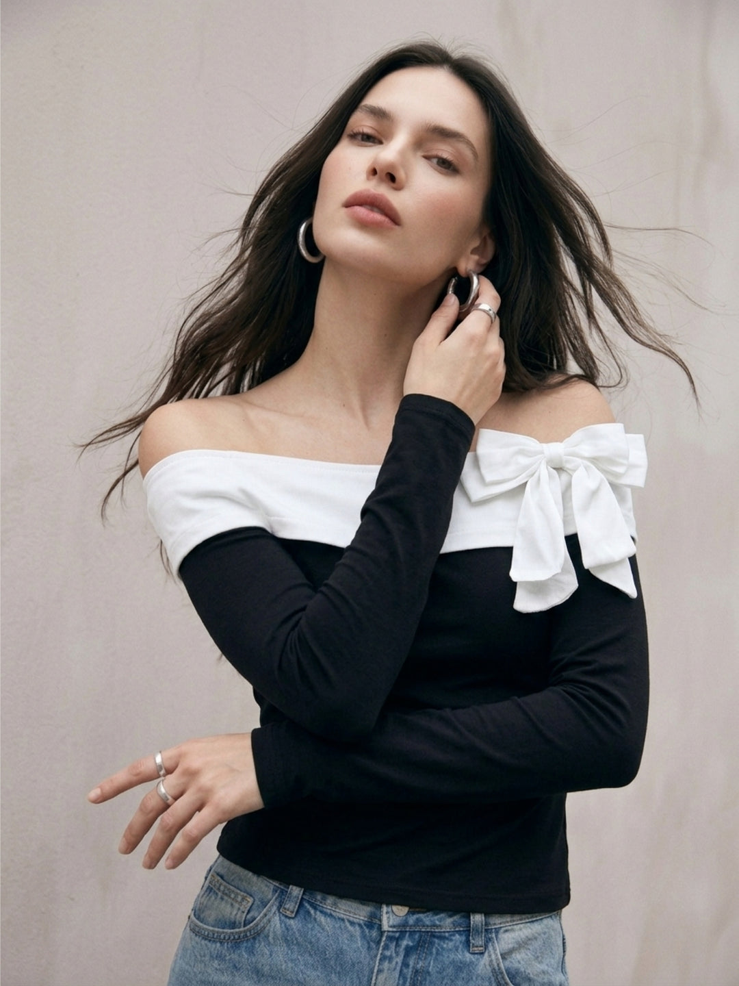 Black Off-Shoulder Fitted Top With Contrast Bow Detail