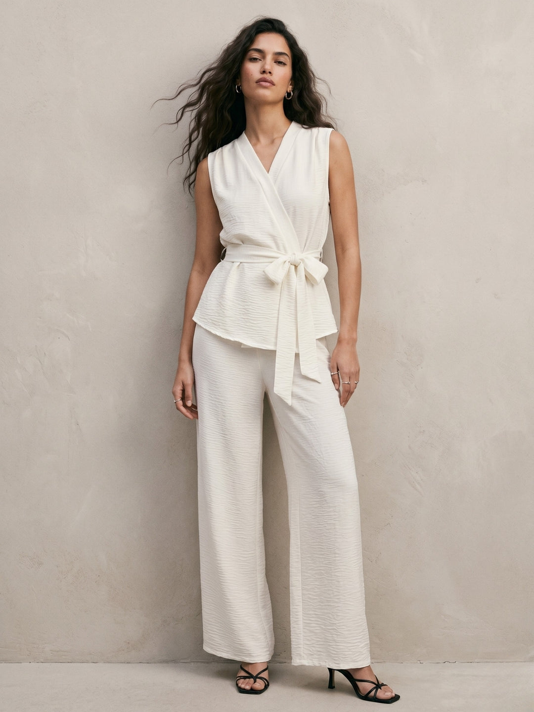 Off White Waist Tie-Up Detail Top And Pant Set