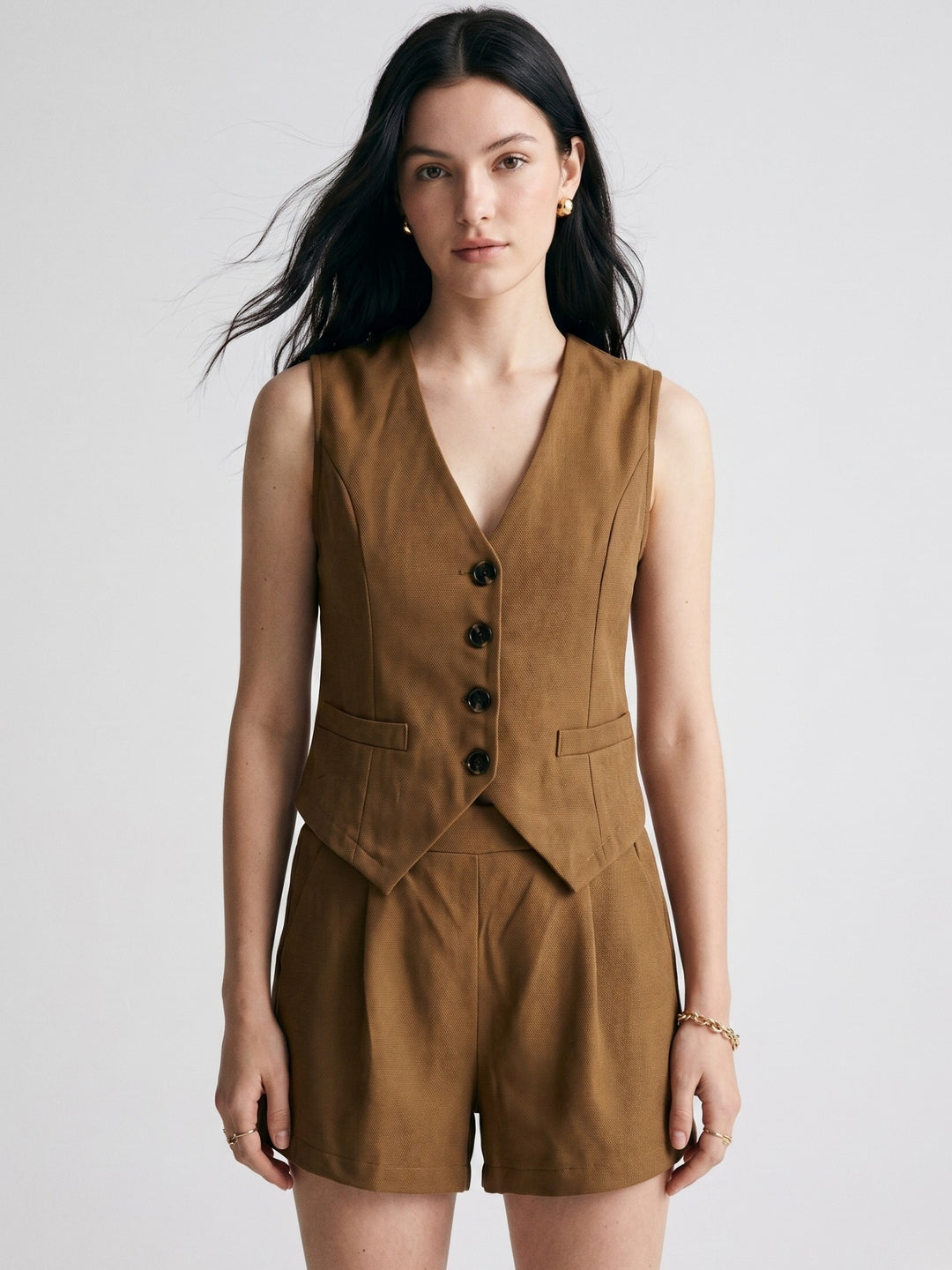 Khaki Sleeveless Front Buttoned Vest And Shorts Set