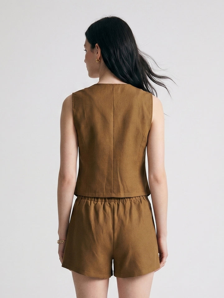 Khaki Sleeveless Front Buttoned Vest And Shorts Set