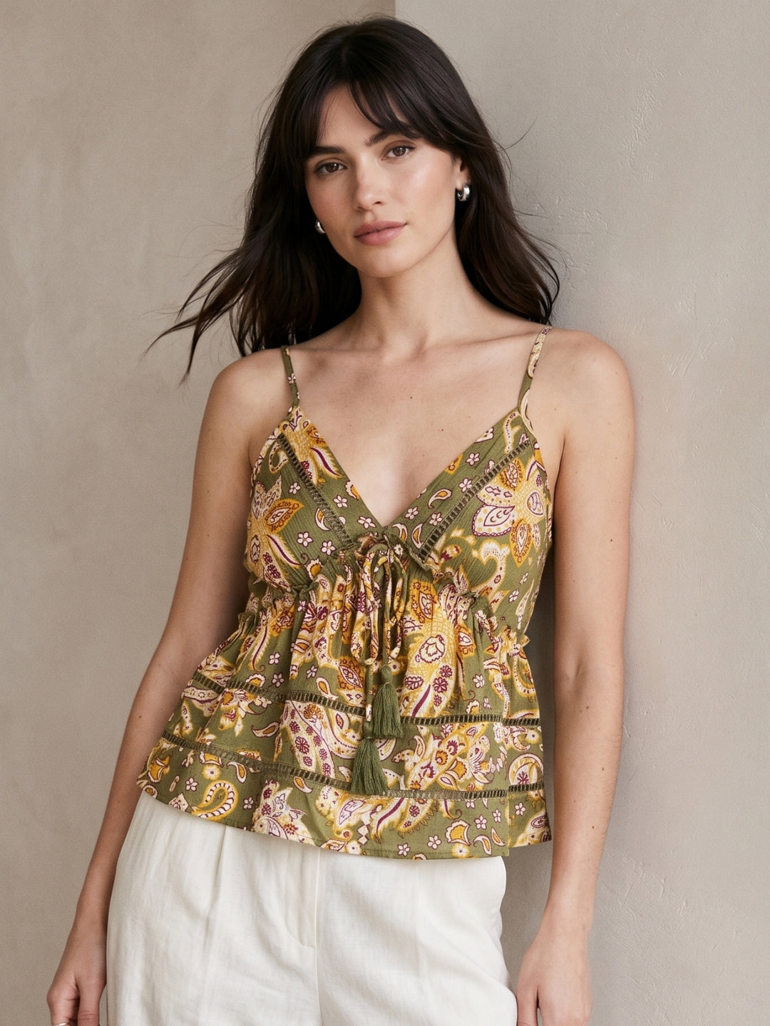 Green Bombay Paisley Floral With Tassel Details At Front