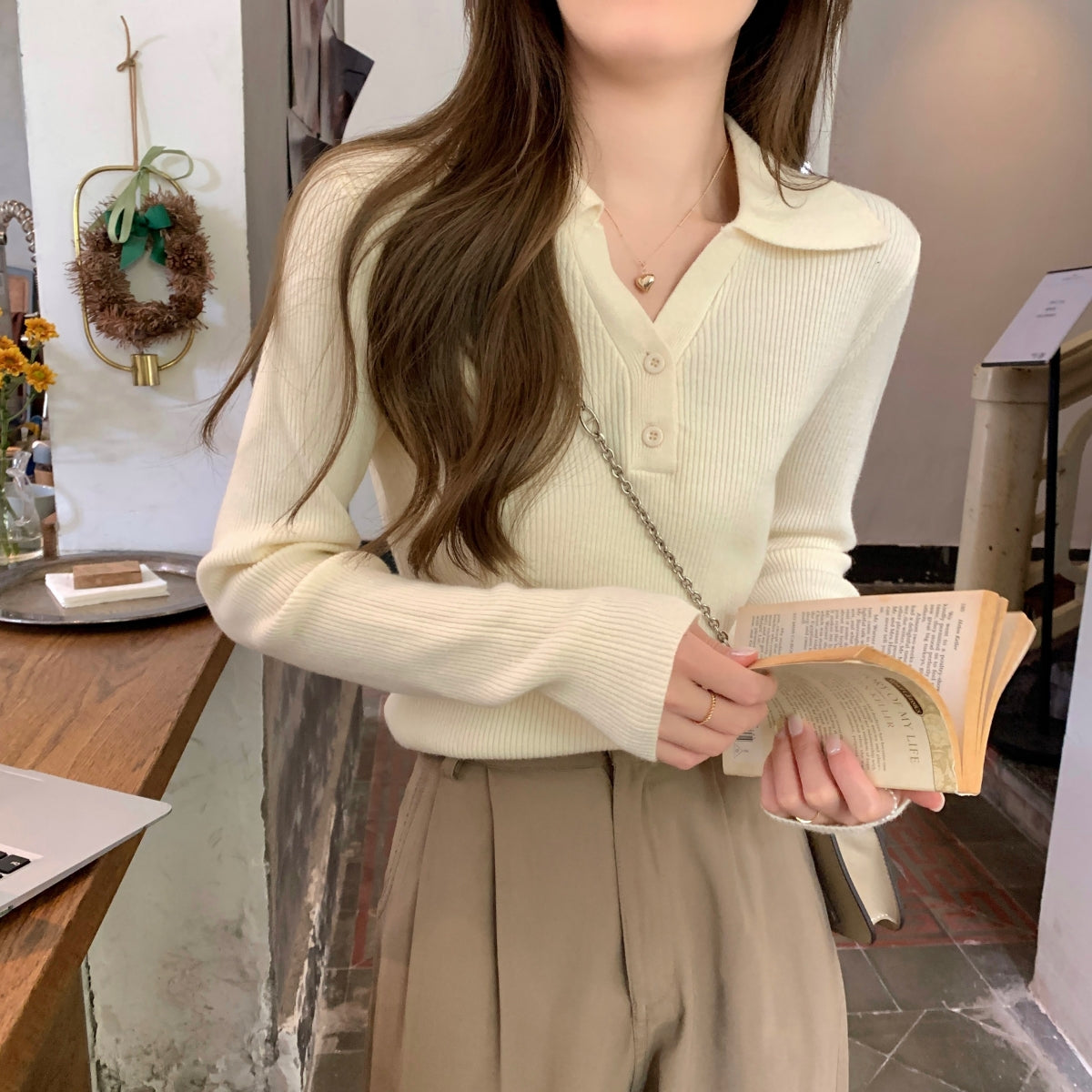 Cream Collared Knit Top 1034