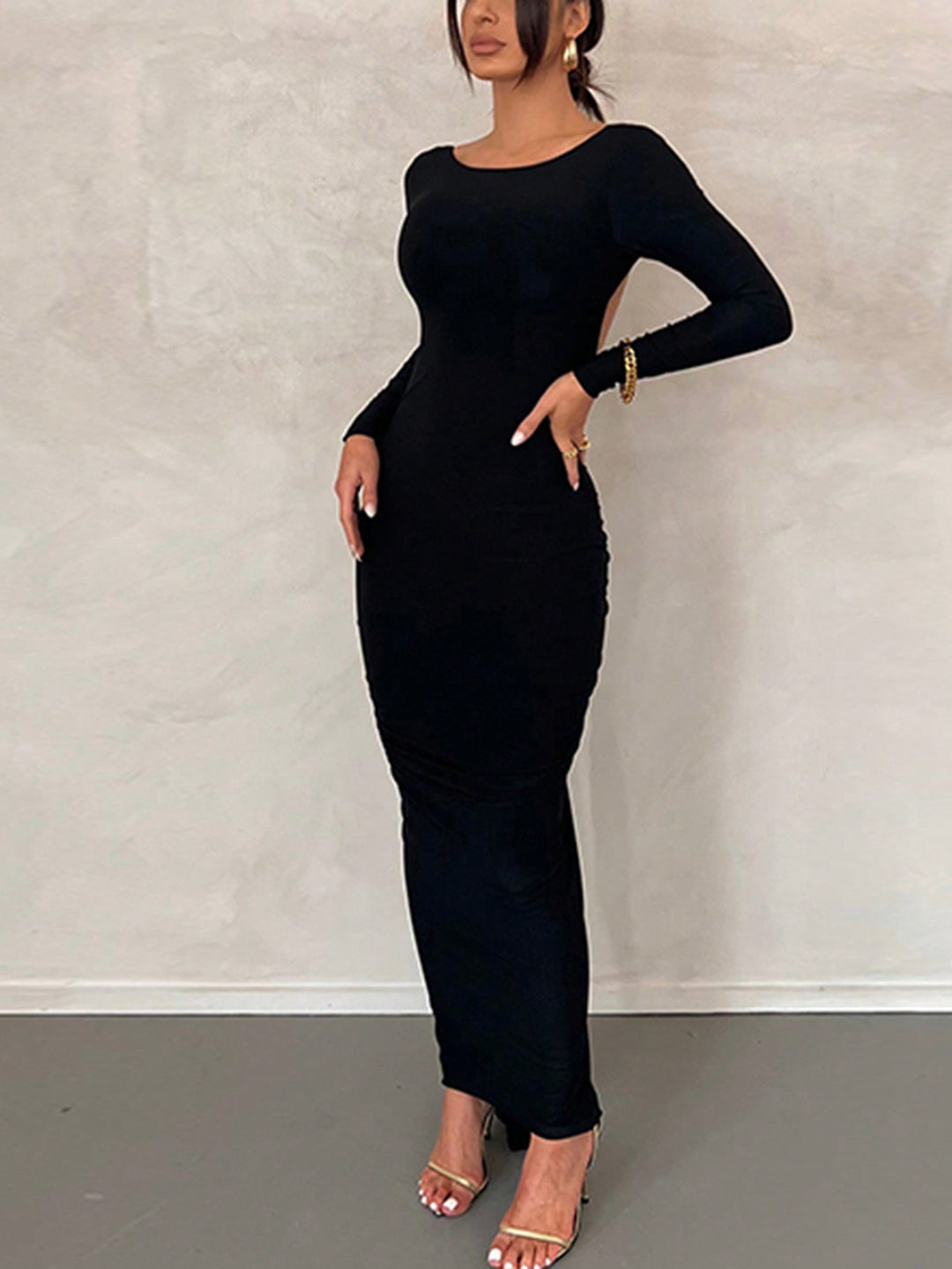 Black Full Sleeveed Backless Bodycon Dress