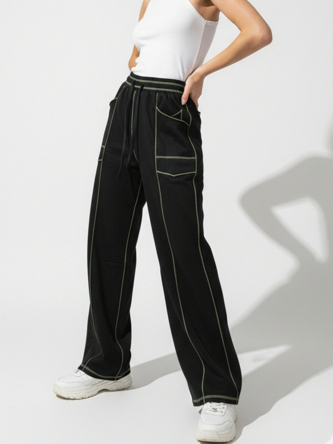 Black Contrast Pipin Barrel Fit Pant