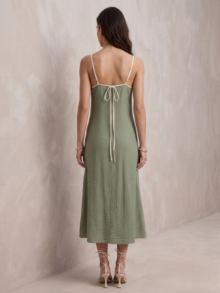 Green Contrast Neckline Dress
