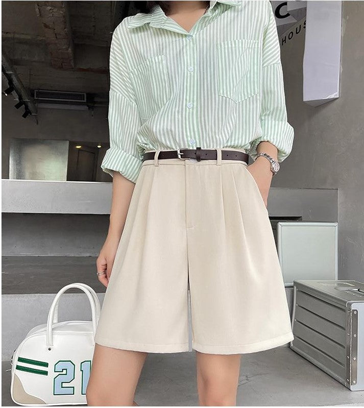 White Relaxed Fit Pleated Shorts
