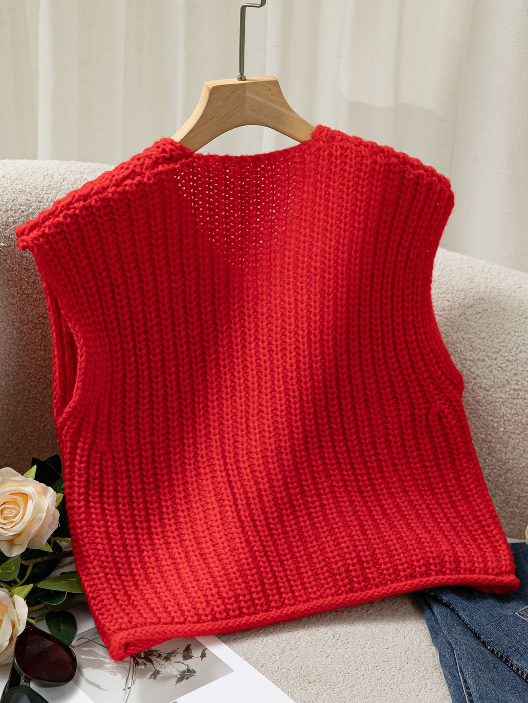 Red Sleeveless Solid Cardigan